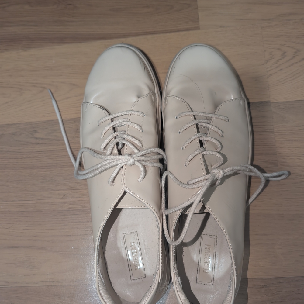 Elegant Cream Leather Women's Shoes